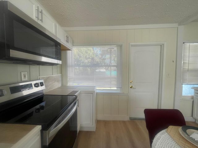 904 Boston Avenue 2, Fort Pierce, FL 34950