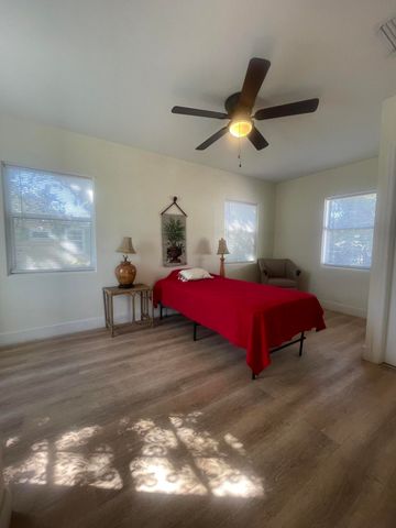 904 Boston Avenue 2, Fort Pierce, FL 34950