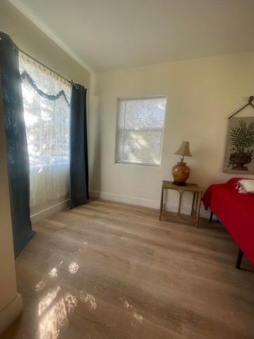 904 Boston Avenue 2, Fort Pierce, FL 34950