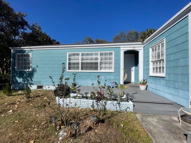 904 Boston Avenue 2, Fort Pierce, FL 34950