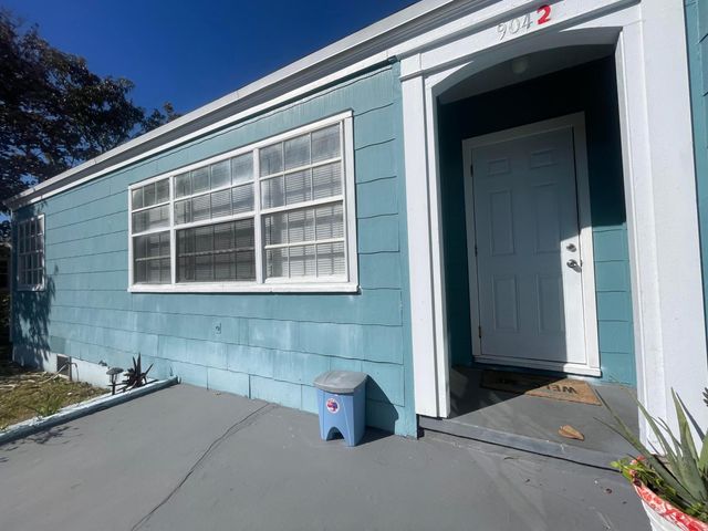 904 Boston Avenue 2, Fort Pierce, FL 34950