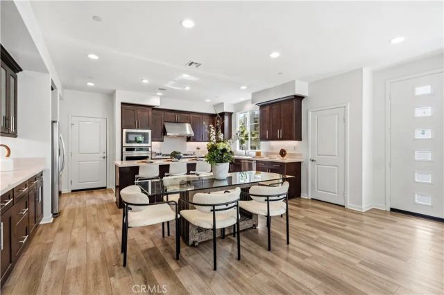 608 Cultivate, Irvine, CA 92618