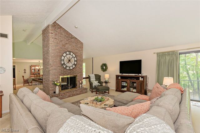1936 Hemlock Drive, Kent, OH 44240