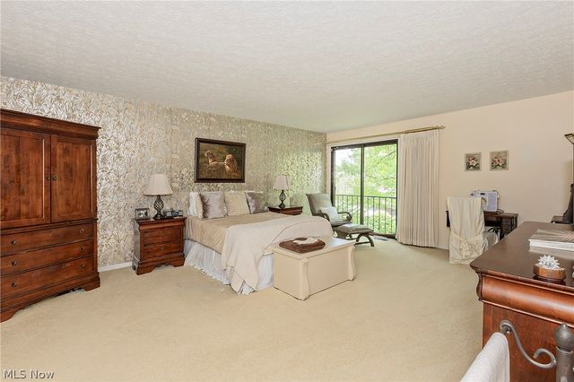 1936 Hemlock Drive, Kent, OH 44240
