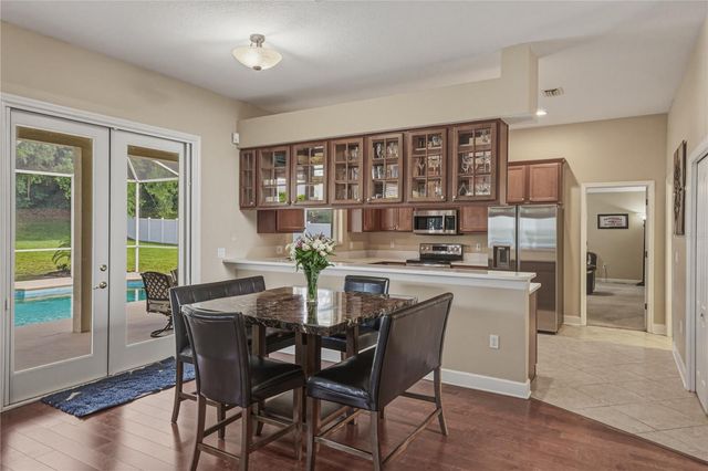 5104 WHISPERING LEAF TRAIL, Valrico, FL 33596