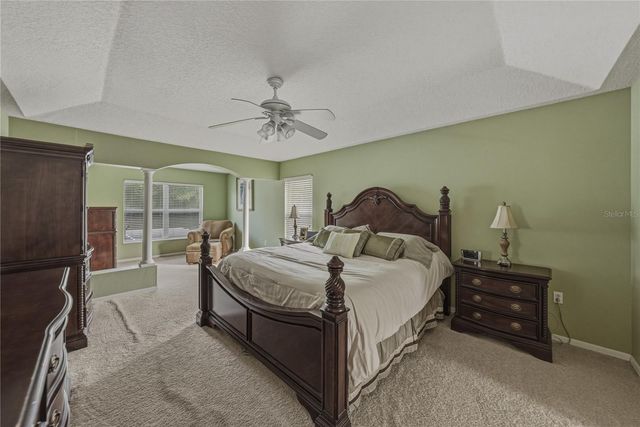 5104 WHISPERING LEAF TRAIL, Valrico, FL 33596