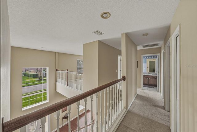 5104 WHISPERING LEAF TRAIL, Valrico, FL 33596