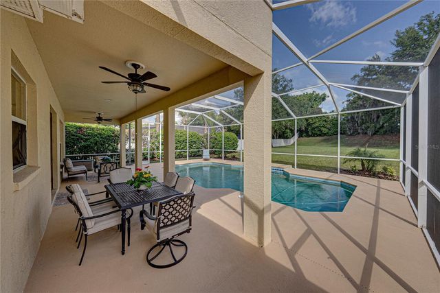 5104 WHISPERING LEAF TRAIL, Valrico, FL 33596