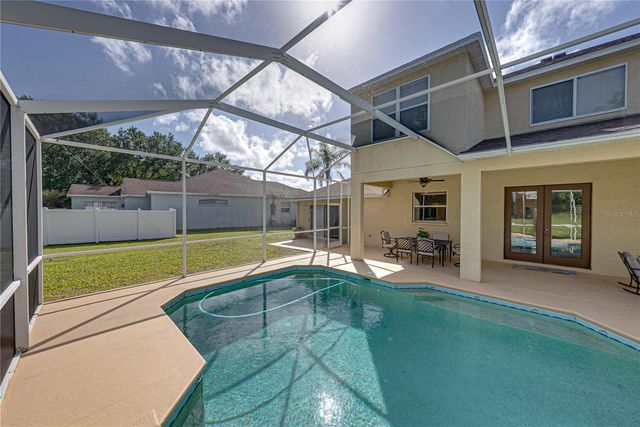 5104 WHISPERING LEAF TRAIL, Valrico, FL 33596