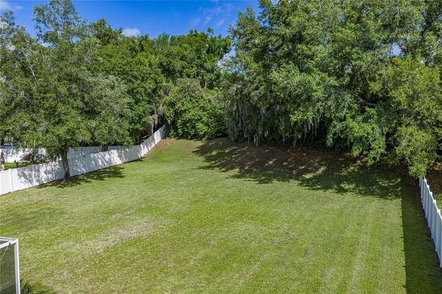 5104 WHISPERING LEAF TRAIL, Valrico, FL 33596