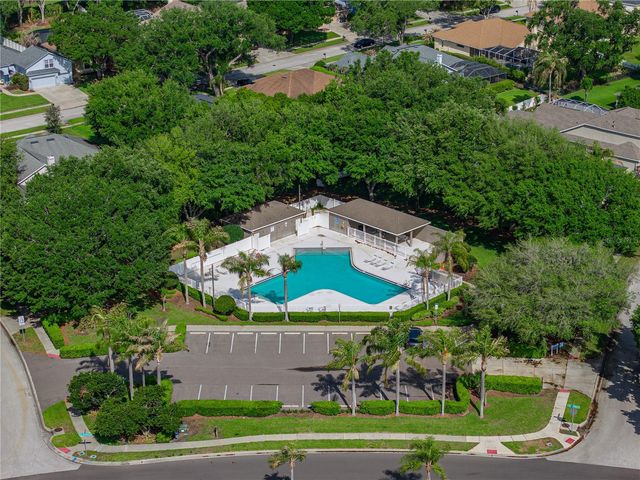 5104 WHISPERING LEAF TRAIL, Valrico, FL 33596