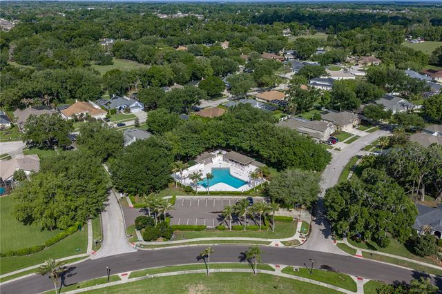 5104 WHISPERING LEAF TRAIL, Valrico, FL 33596