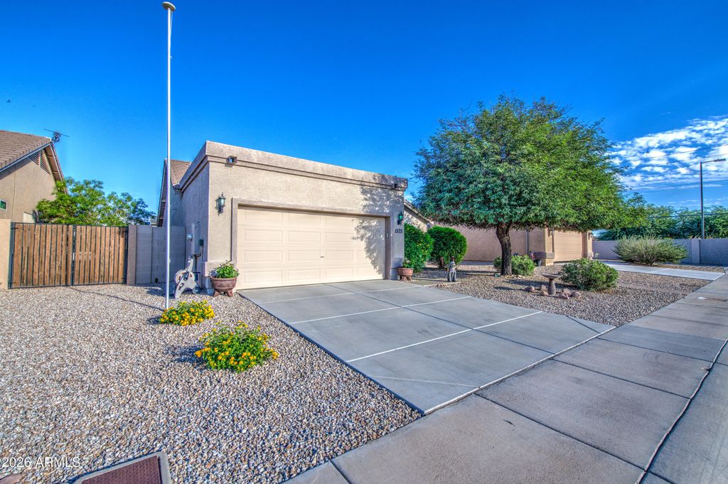 1575 S APACHE Drive, Apache Junction, AZ 85120
