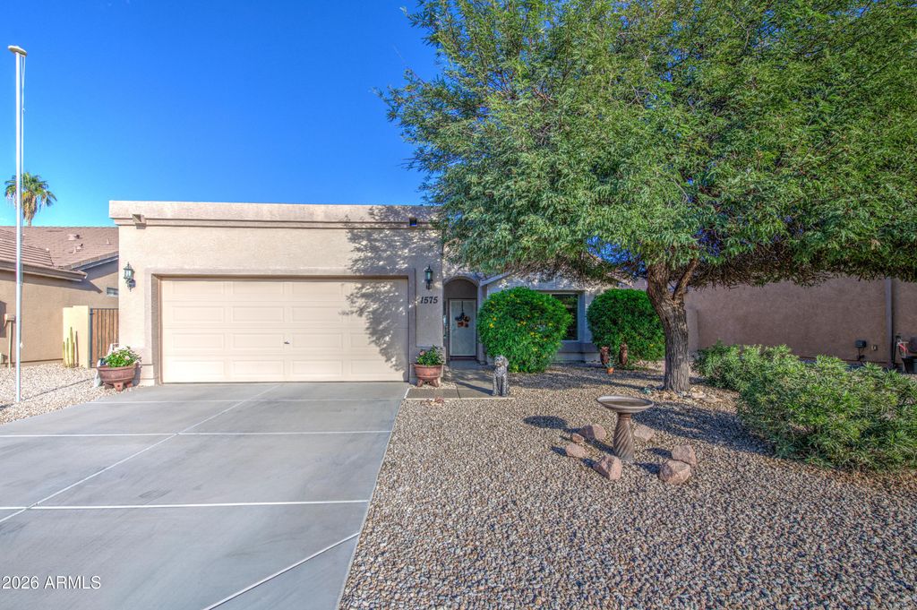 1575 S APACHE Drive, Apache Junction, AZ 85120 — photo 2