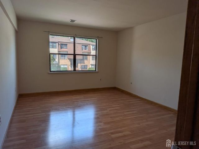 1714 Raspberry Court, Edison, NJ 08817