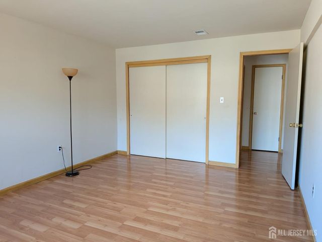 1714 Raspberry Court, Edison, NJ 08817