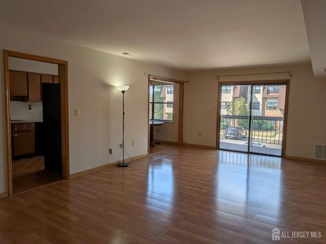 1714 Raspberry Court, Edison, NJ 08817