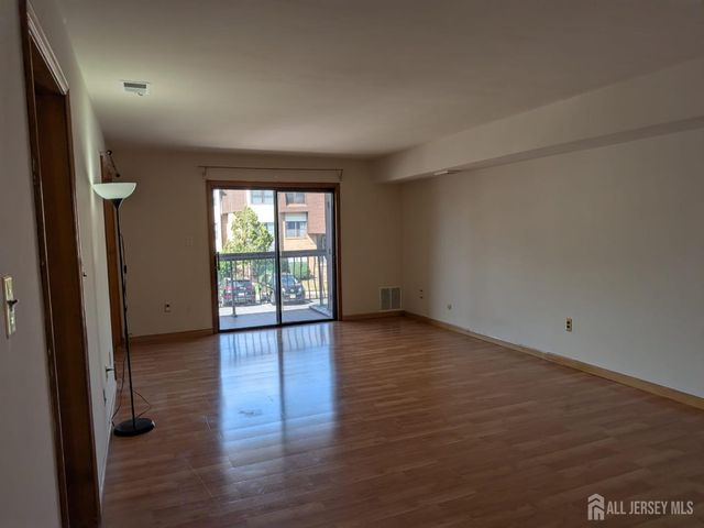 1714 Raspberry Court, Edison, NJ 08817