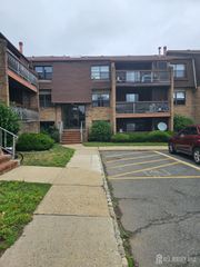 1714 Raspberry Court, Edison, NJ 08817