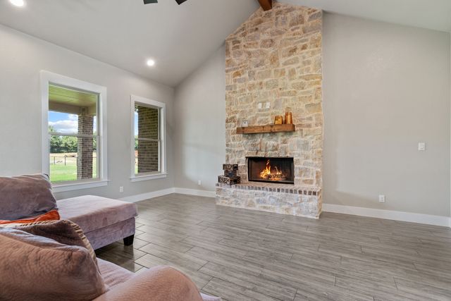 1030 Alex Drive, Springtown, TX 76082