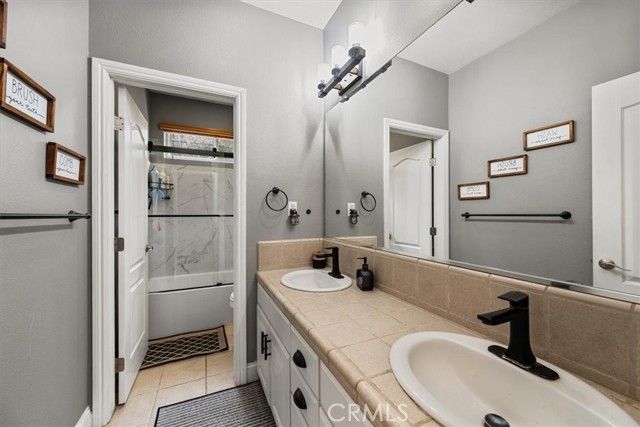 749 Jersey Court, Paso Robles, CA 93446