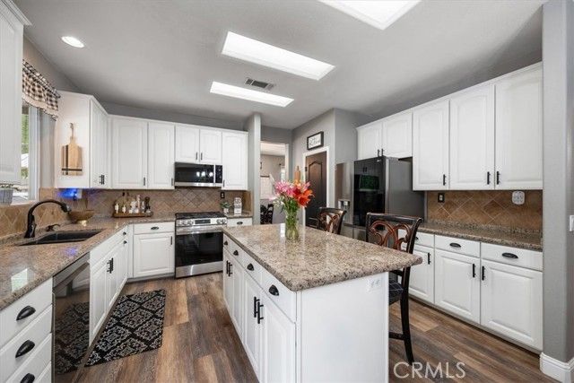 749 Jersey Court, Paso Robles, CA 93446