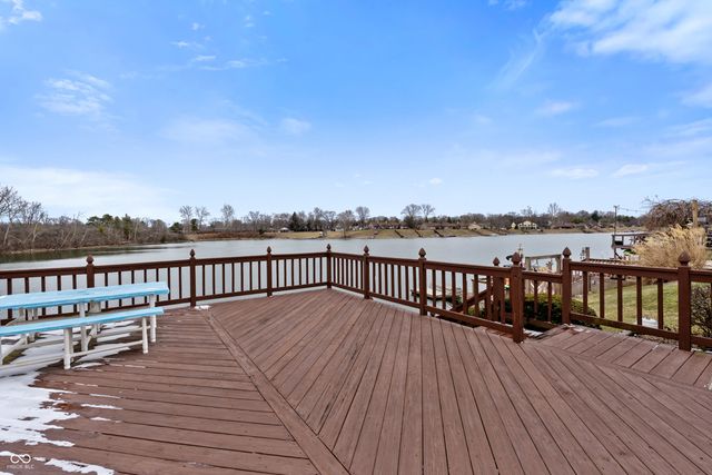 5565 Crystal Bay West Drive, Plainfield, IN 46168