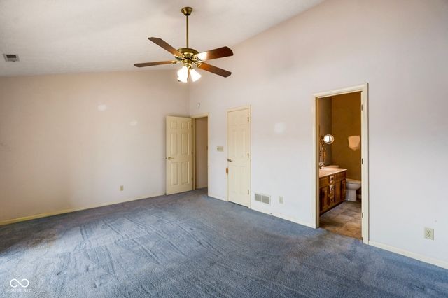 5565 Crystal Bay West Drive, Plainfield, IN 46168