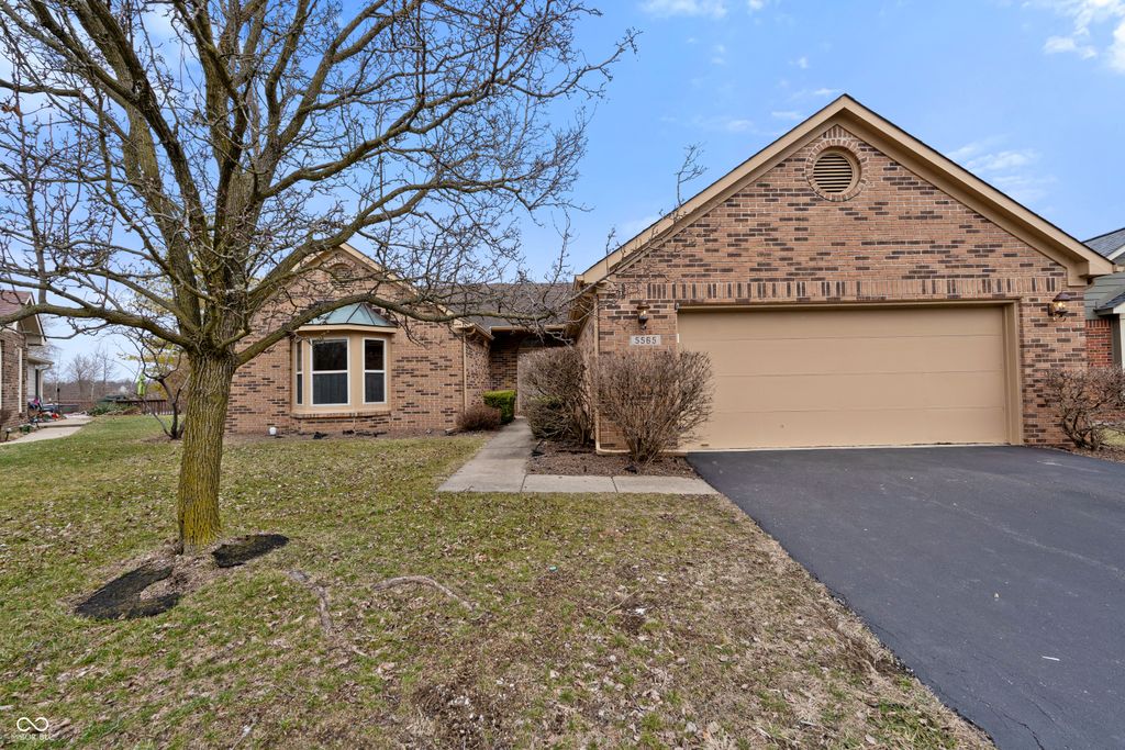 5565 Crystal Bay West Drive, Plainfield, IN 46168