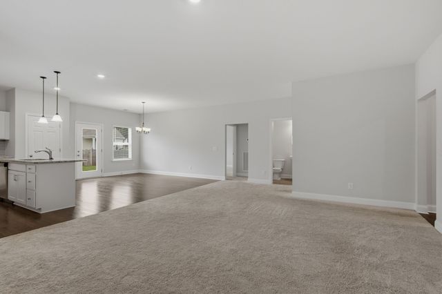 352 Telavera Dr, White House, TN 37188