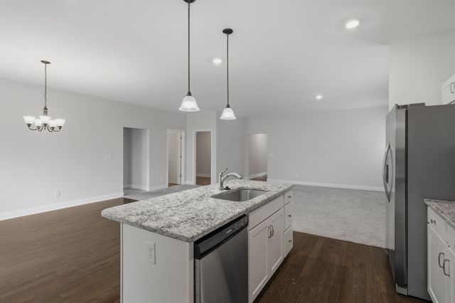 352 Telavera Dr, White House, TN 37188