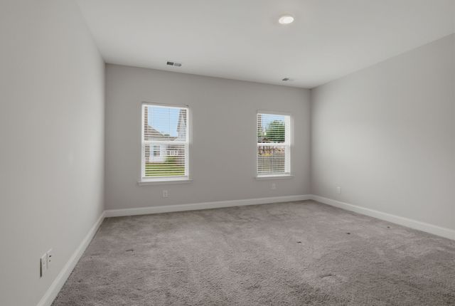 352 Telavera Dr, White House, TN 37188