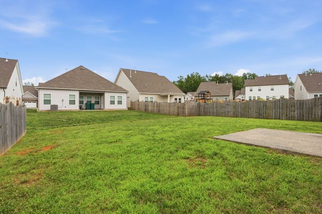 352 Telavera Dr, White House, TN 37188