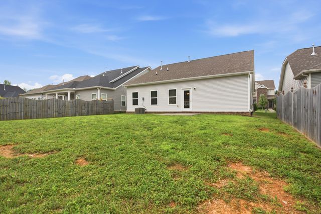 352 Telavera Dr, White House, TN 37188