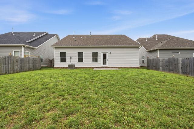 352 Telavera Dr, White House, TN 37188