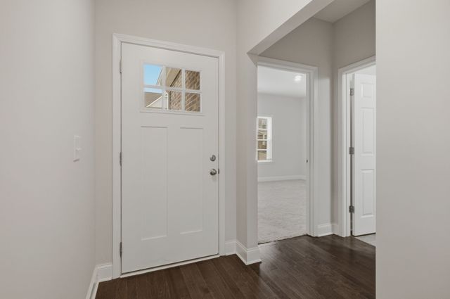 352 Telavera Dr, White House, TN 37188