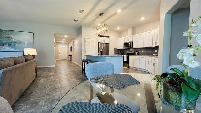 9475 OAKLEAF HAMMOCK PLACE, Seffner, FL 33584