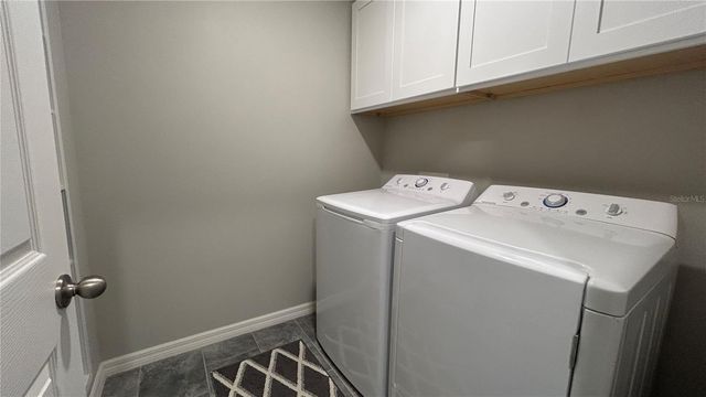 9475 OAKLEAF HAMMOCK PLACE, Seffner, FL 33584