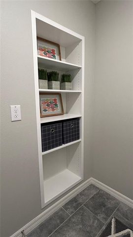 9475 OAKLEAF HAMMOCK PLACE, Seffner, FL 33584