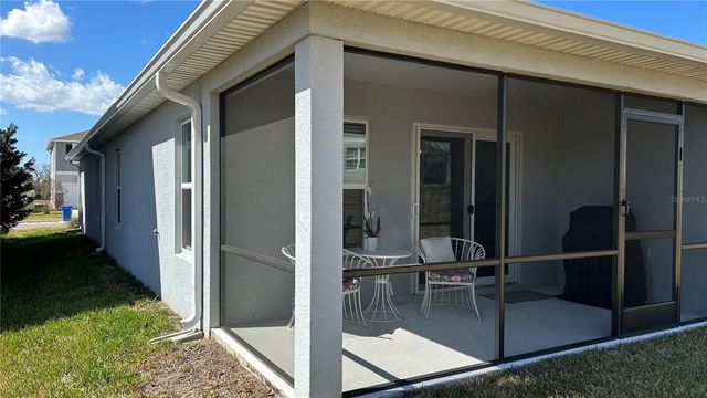 9475 OAKLEAF HAMMOCK PLACE, Seffner, FL 33584