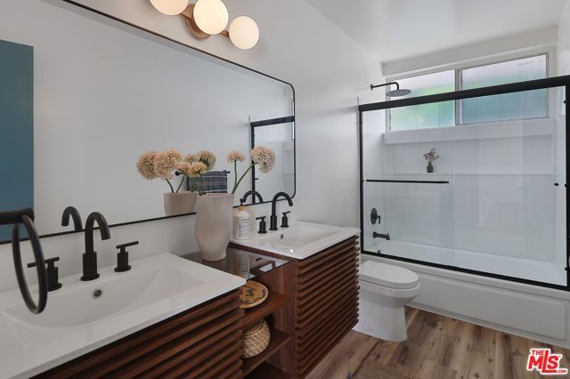 20330 Bryant Street, Winnetka (los Angeles), CA 91306