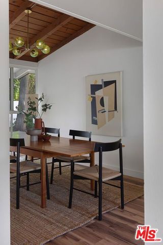 20330 Bryant Street, Winnetka (los Angeles), CA 91306