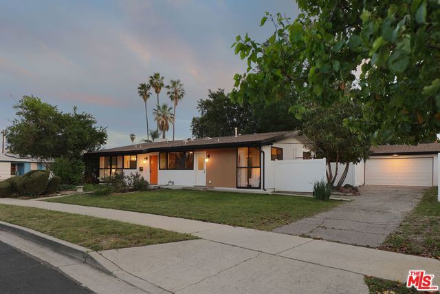 20330 Bryant Street, Winnetka (los Angeles), CA 91306