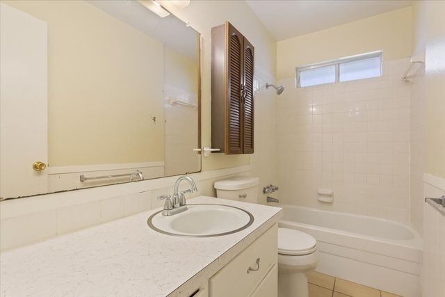 708 Wedgewood Drive, Woodway, TX 76712