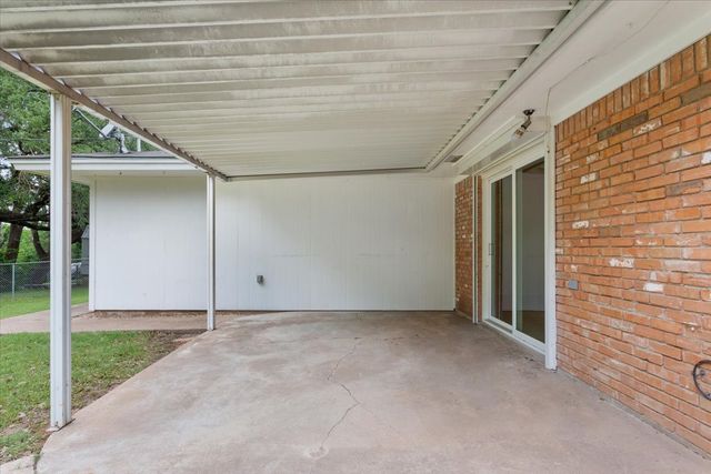 708 Wedgewood Drive, Woodway, TX 76712