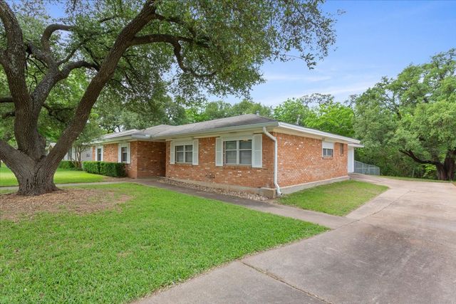 708 Wedgewood Drive, Woodway, TX 76712