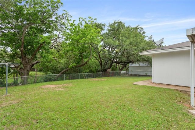 708 Wedgewood Drive, Woodway, TX 76712