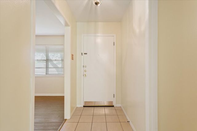 708 Wedgewood Drive, Woodway, TX 76712