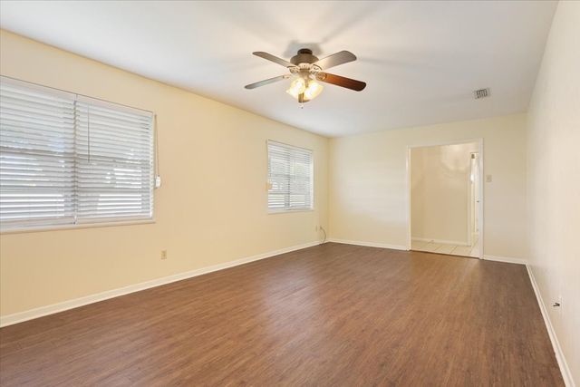708 Wedgewood Drive, Woodway, TX 76712