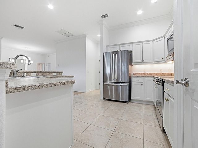 2445 BUTTONWOOD RUN, The Villages, FL 32162
